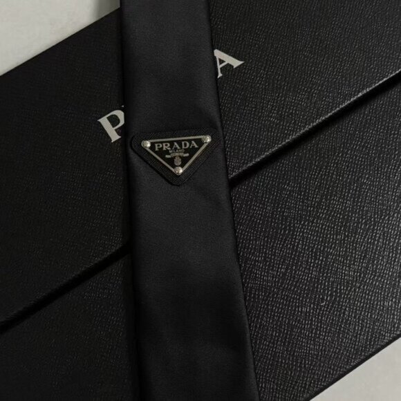 PRADA Black Tie - With Box - Picture 4 of 5